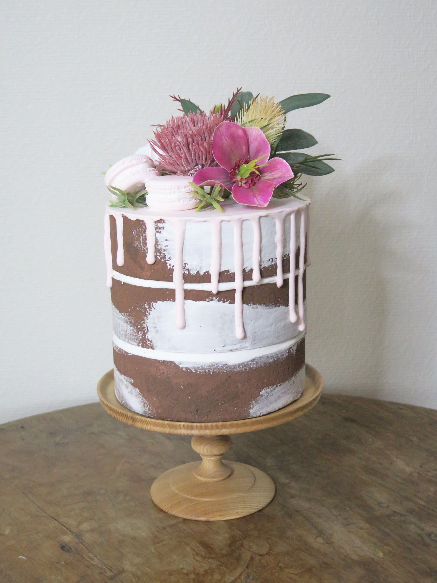 ケーキ:マカロン&フラワー