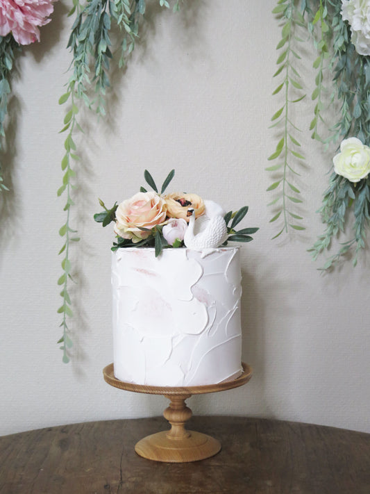 ケーキ：白鳥&フラワー