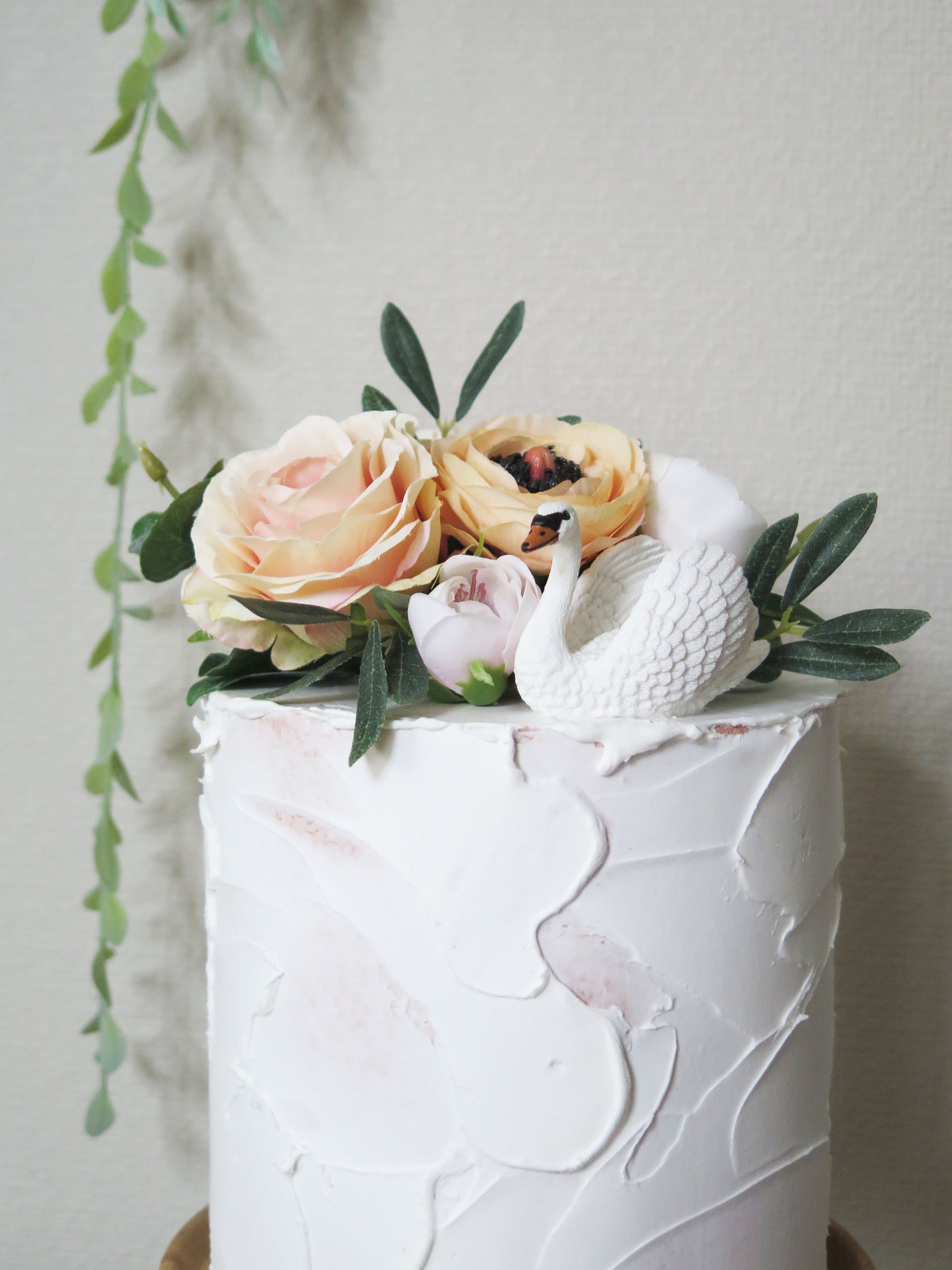 ケーキ：白鳥&フラワー