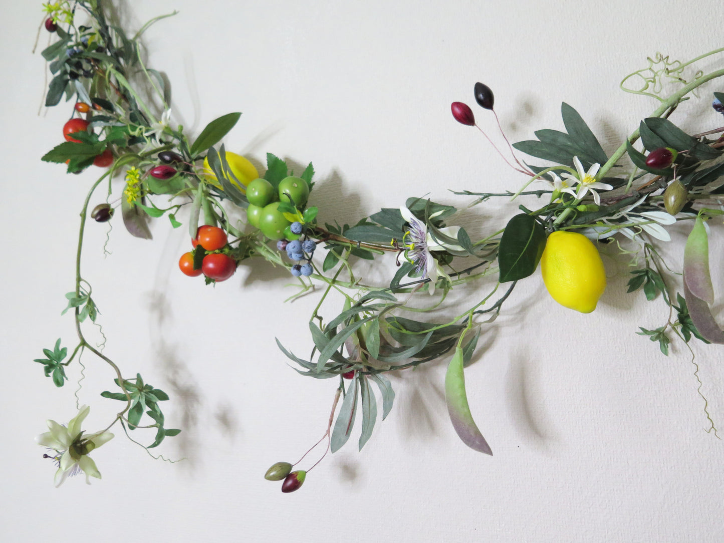 装花ガーランド：果実&時計草