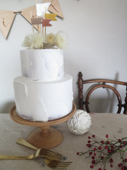 ケーキ：２段ケーキ