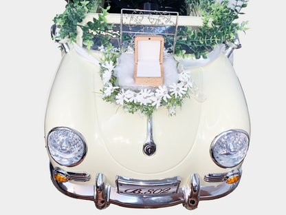 1. 車体前部：銀ワイヤーの箱と花（指輪ケース非付属）